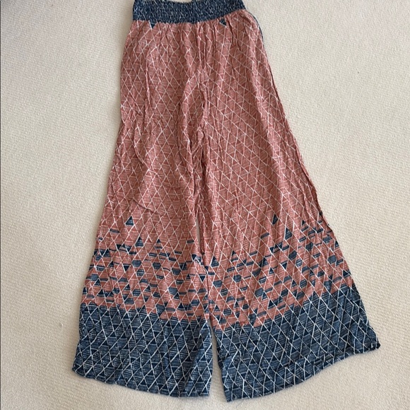 SOZY Geometric Patterned Wide-Leg Pants - Picture 3 of 4